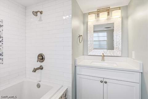 203 8th Ave S 203A, Naples FL - photo 8 of 13