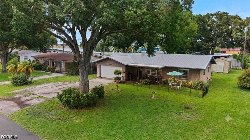 3 bedroom SingleFamilyResidence at 722 E Concordia Ave, Clewiston, Clewiston — photo 2