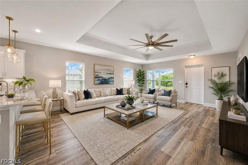 3 bedroom SingleFamilyResidence at 1125 NE 4th Ave, Cape Coral, Cape Coral — photo 3