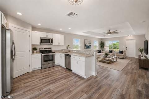 1125 NE 4th Ave, Cape Coral FL - photo 6 of 24