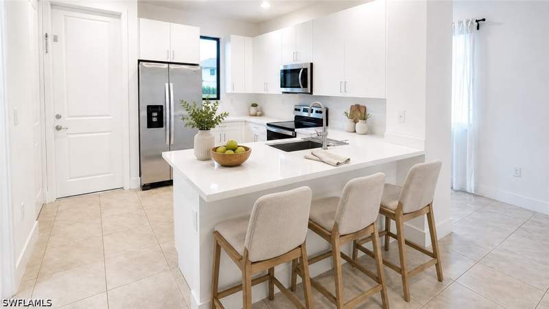 3 bedroom SingleFamilyResidence at 5245 Marano Dr, Maple Ridge, Ave Maria — photo 4
