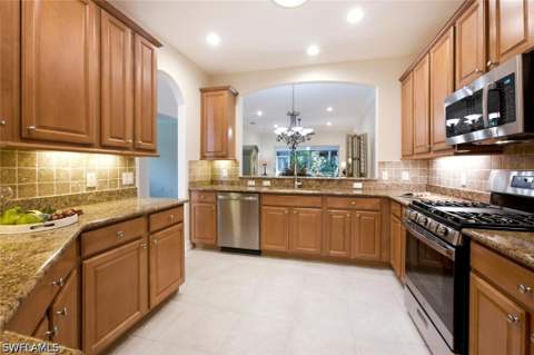 1826 Tarpon Bay Dr S 91, Naples FL - photo 6 of 50