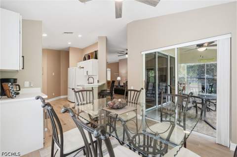 710 Tarpon Cove Dr 203, Naples FL - photo 12 of 37