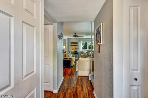 4259 Island Cir 3, Fort Myers FL - photo 6 of 33