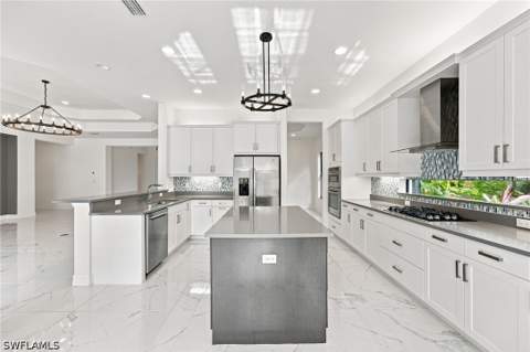 4617 Azalea Dr, Naples FL - photo 6 of 47
