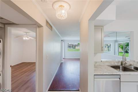 6300 S Pointe Blvd 327, Fort Myers FL - photo 11 of 43