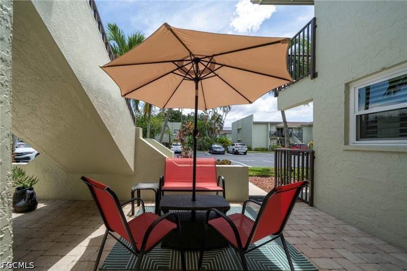 2 bedroom Condominium at 7400 College Pkwy 61A, Hidden Gardens, Fort Myers — photo 3