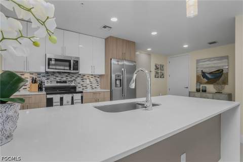 26610 Rosewood Pointe Dr C-302, Bonita Springs FL - photo 8 of 43