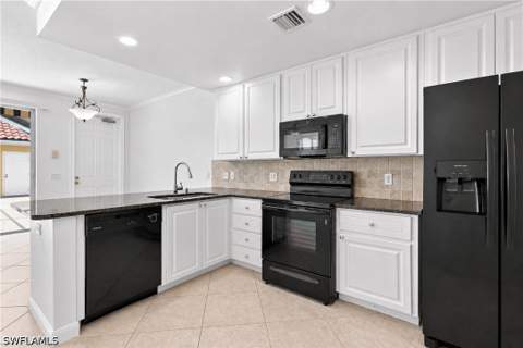 3564 Islandwalk Cir, Naples FL - photo 16 of 39