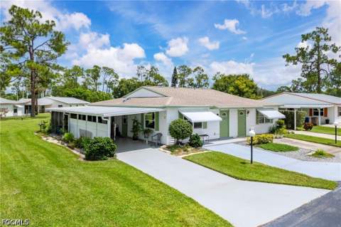 39 Desert Candle Cir, Lehigh Acres FL - photo 16 of 21
