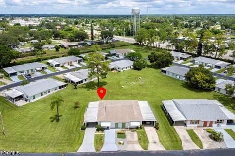 39 Desert Candle Cir, Lehigh Acres FL - photo 17 of 21