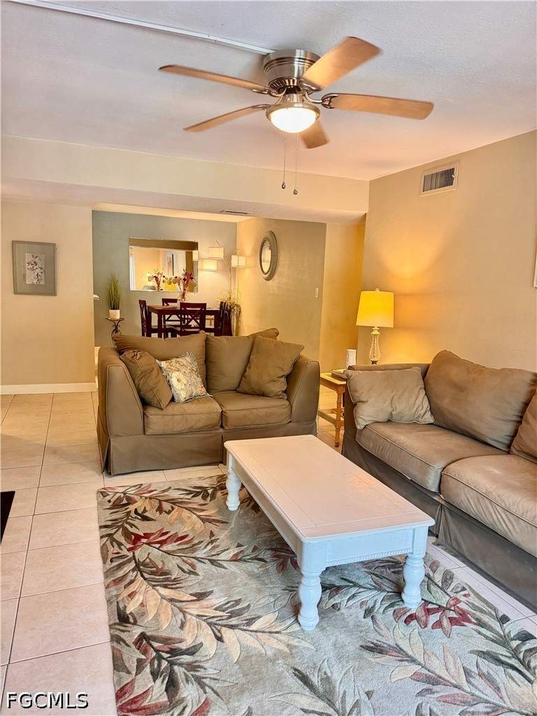 2 bedroom Condominium at 12658 Kenwood Ln B, Sunset Pointe At Fort Myers, Fort Myers — photo 3
