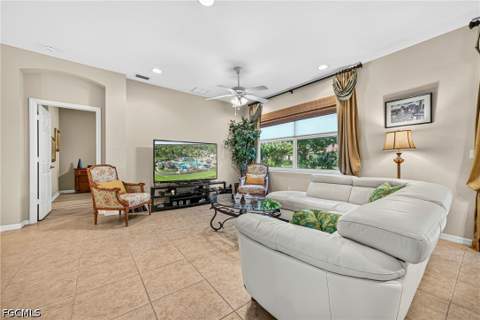 2545 Verdmont Ct, Cape Coral FL - photo 13 of 48