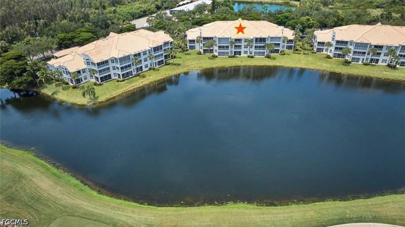 3 bedroom Condominium at 16481 Millstone Cir 206, Waterford, Fort Myers — photo 3