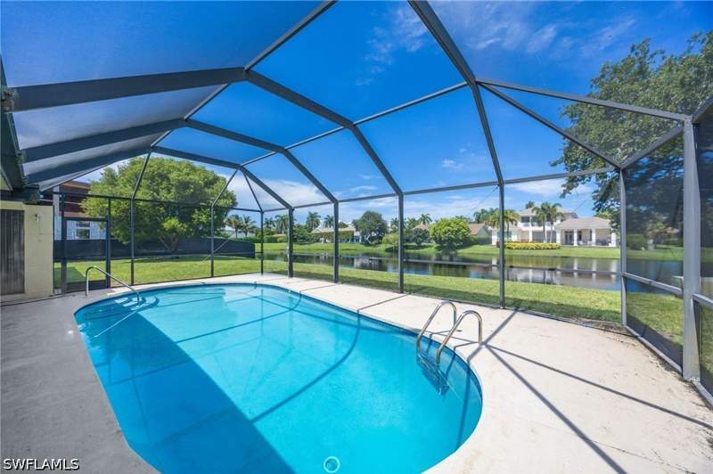 3 bedroom SingleFamilyResidence at 4651 West Blvd, Park Shore, Naples — photo 5