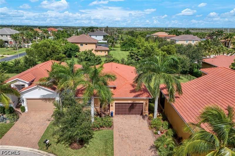 3 bedroom SingleFamilyResidence at 8554 Banyan Bay Blvd, Banyan Bay, Fort Myers — photo 2