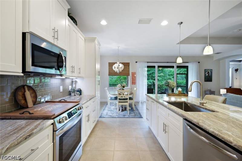 3 bedroom SingleFamilyResidence at 8554 Banyan Bay Blvd, Banyan Bay, Fort Myers — photo 5