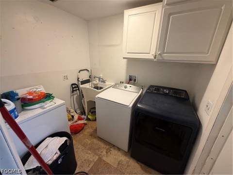 1398 Sunrise Dr, North Fort Myers FL - photo 11 of 42