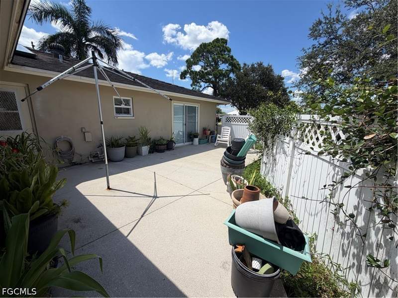 3 bedroom SingleFamilyResidence at 1398 Sunrise Dr, North Fort Myers, North Fort Myers — photo 5