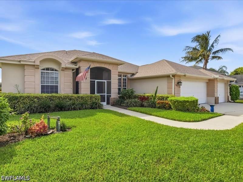 4 bedroom SingleFamilyResidence at 6670 Huntley Ln N, Berkshire Lakes, Naples — photo 2