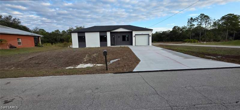3 bedroom SingleFamilyResidence at 1016 Butler St E, Lehigh Acres, Lehigh Acres — photo 2