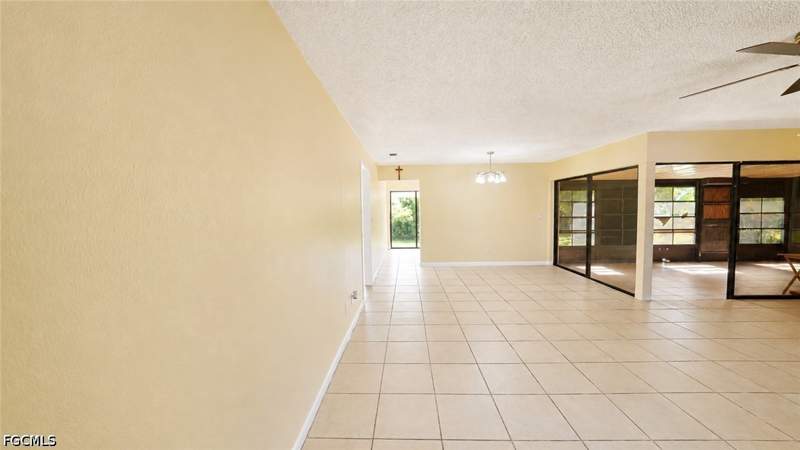 2 bedroom SingleFamilyResidence at 1807 SW 2nd Ave, Cape Coral, Cape Coral — photo 4