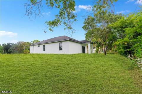 2602 Leeland Heights Blvd E, Lehigh Acres FL - photo 7 of 37