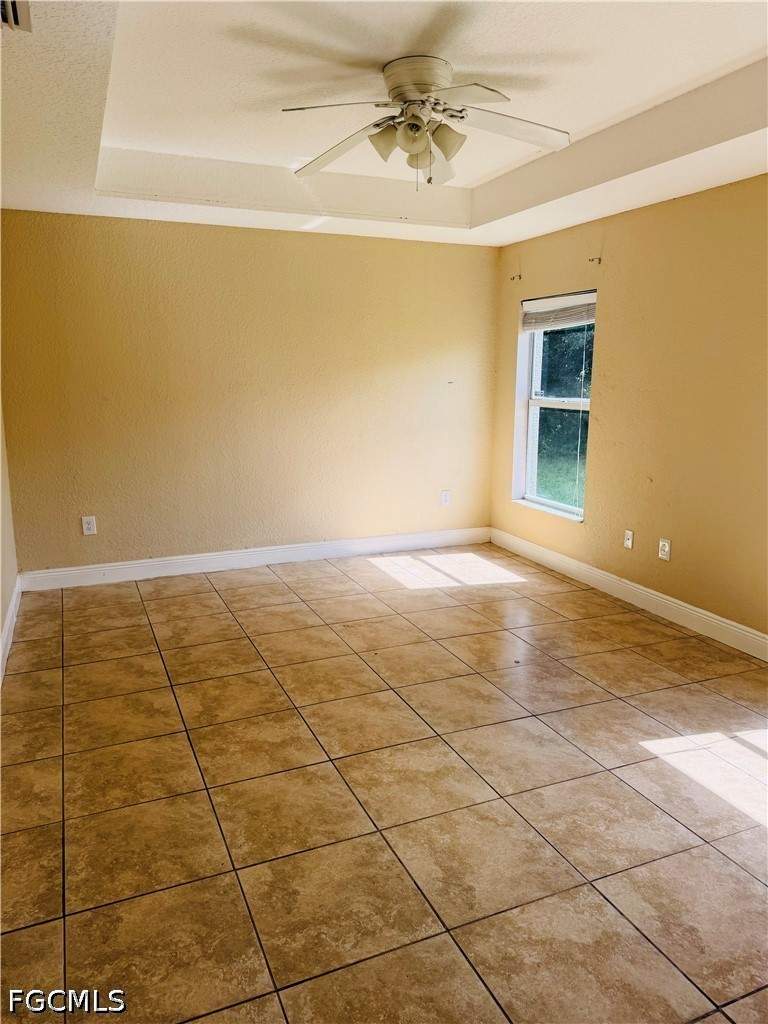 3 bedroom SingleFamilyResidence at 2804 11th St SW, Lehigh Acres, Lehigh Acres — photo 5