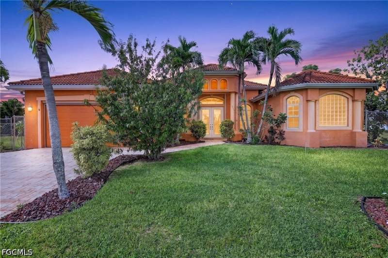 3 bedroom SingleFamilyResidence at 2305 Kismet Pkwy W, Cape Coral, Cape Coral — photo 3