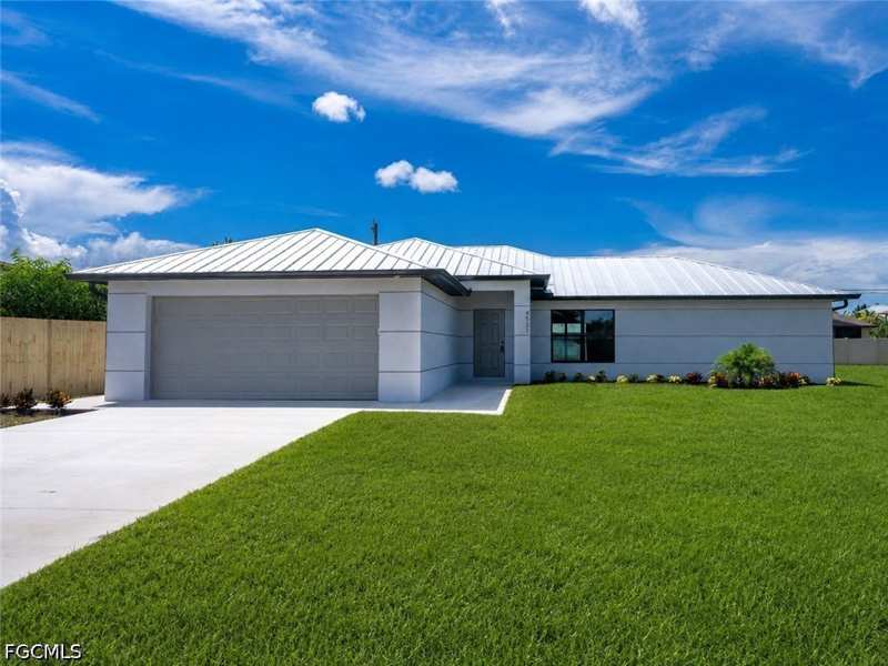 4 bedroom SingleFamilyResidence at 4531 San Antonio Ln, El Dorado Acres, Bonita Springs — photo 1