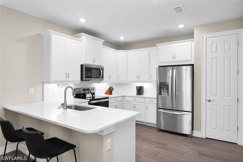2 bedroom Attached at 1152 Enbrook Loop, Enbrook, Naples — photo 4