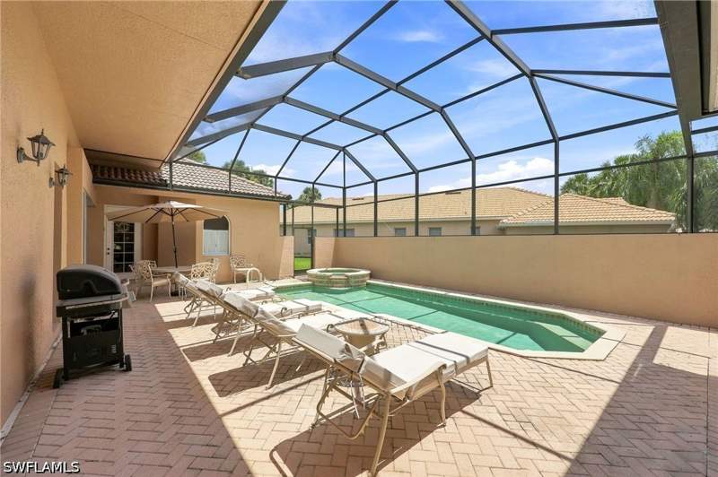 4 bedroom SingleFamilyResidence at 6116 Highwood Park Ln, Carlton Lakes, Naples — photo 2