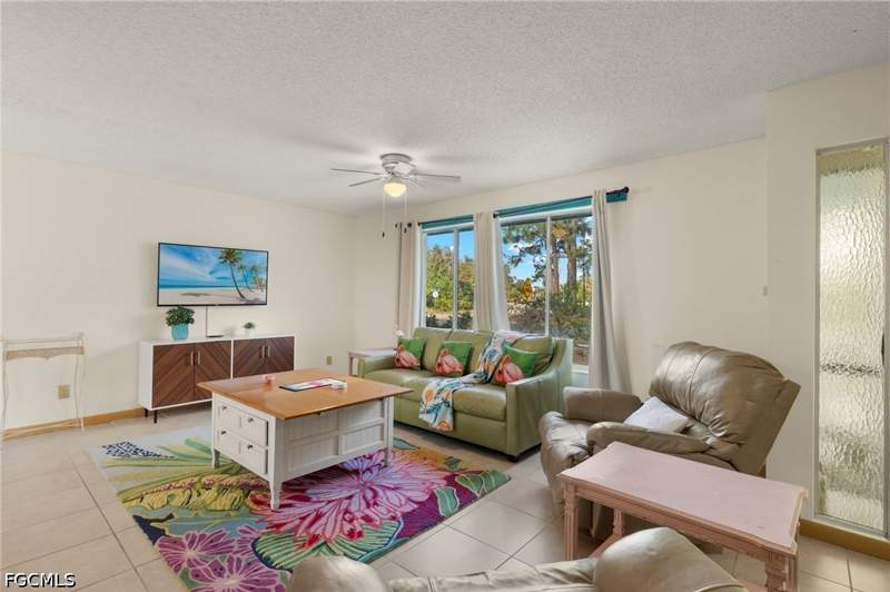3 bedroom SingleFamilyResidence at 4380 Saint Clair Ave W, Cape Coral, North Fort Myers — photo 4