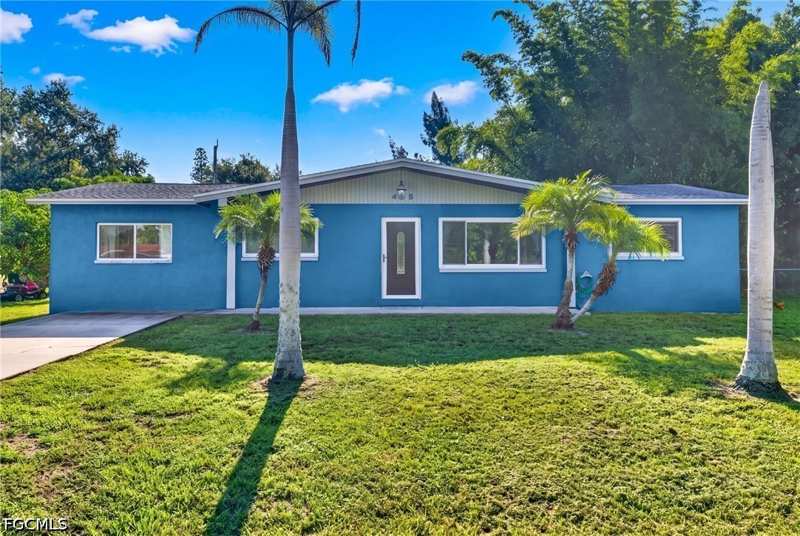 3 bedroom SingleFamilyResidence at 425 Muskegon Ave, Country Estates, Fort Myers — photo 1