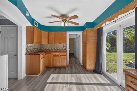 425 Muskegon Ave, Fort Myers FL - photo 6 of 22
