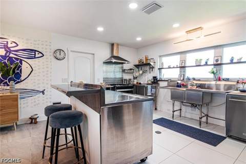 1300 Thompson St, North Fort Myers FL - photo 9 of 49