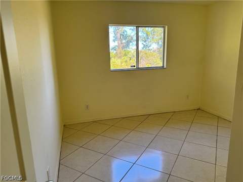 934 Garnet Ave, Lehigh Acres FL - photo 10 of 12