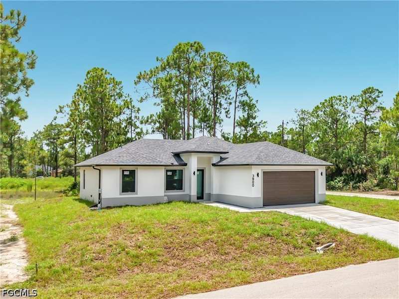 3 bedroom SingleFamilyResidence at 3900 E 10th St, Lehigh Acres, Lehigh Acres — photo 1