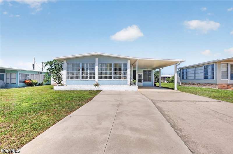 2 bedroom ManufacturedHome at 557 Peace Lake Ct, Forest Park Mobile Home, North Fort Myers — photo 1