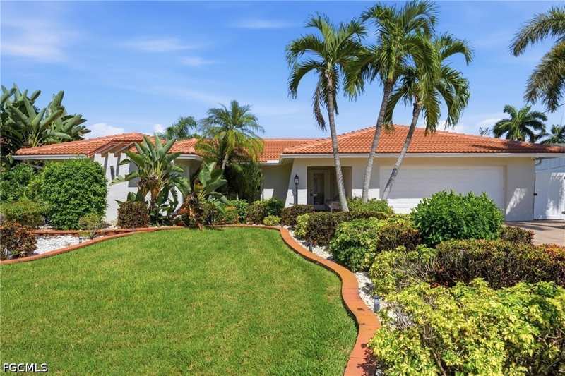 3 bedroom SingleFamilyResidence at 5331 Mayfair Ct, Cape Coral, Cape Coral — photo 1