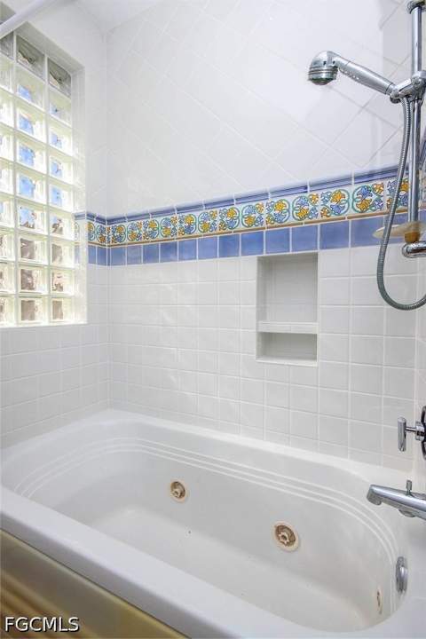 580 Sea Oats Dr, Sanibel FL - photo 20 of 48