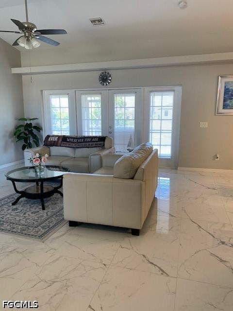 420 NE 15th Ter, Cape Coral FL - photo 10 of 35
