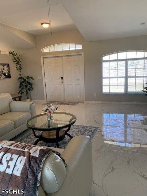 420 NE 15th Ter, Cape Coral FL - photo 15 of 35