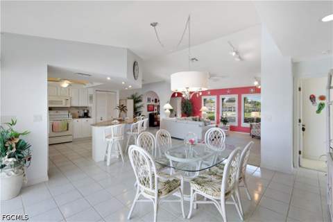 212 Kamal Pkwy, Cape Coral FL - photo 13 of 44