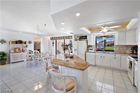 212 Kamal Pkwy, Cape Coral FL - photo 8 of 44