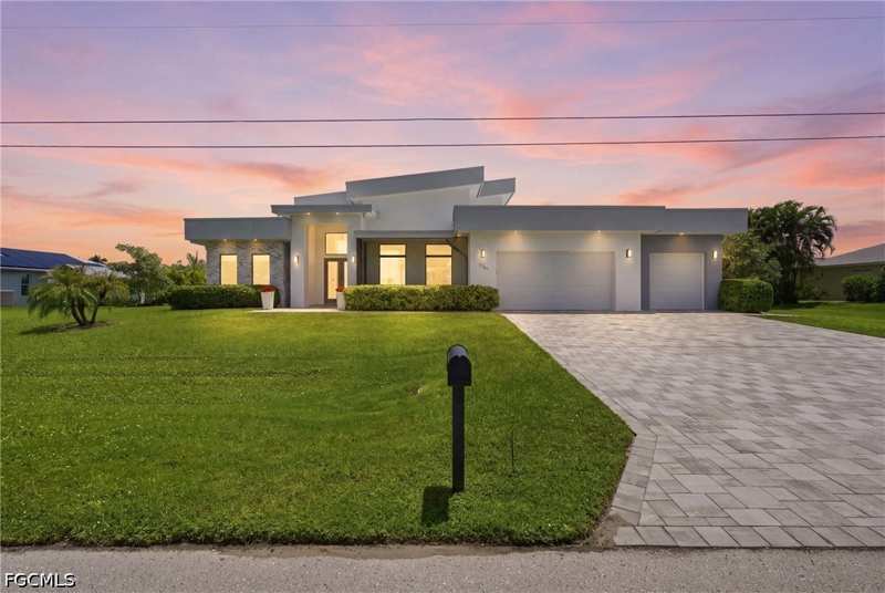 4 bedroom SingleFamilyResidence at 3709 SW 15th Pl, Cape Coral, Cape Coral — photo 1