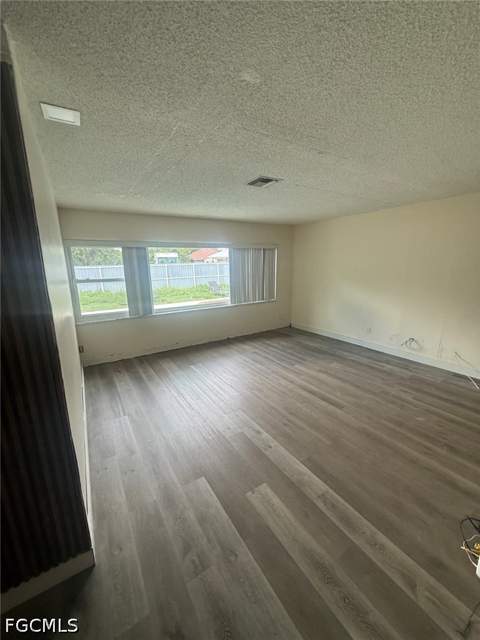 129 E Lake Dr, Lehigh Acres FL - photo 12 of 20