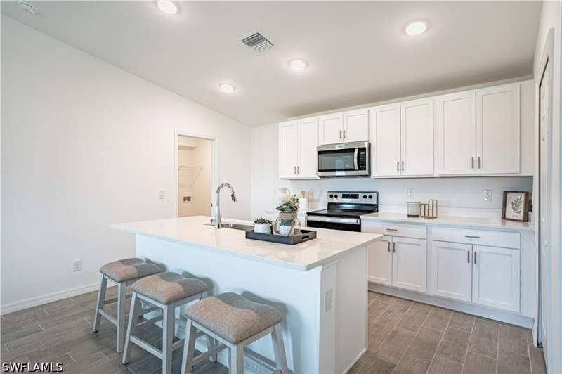 3 bedroom SingleFamilyResidence at 4413 NE 21st Pl, Cape Coral, Cape Coral — photo 5