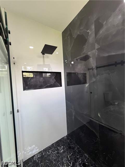 6042 Langdon Ave, Fort Myers FL - photo 13 of 16