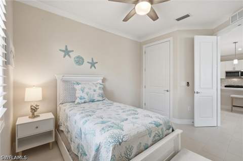 239 Indies Dr E 202, Naples FL - photo 17 of 36